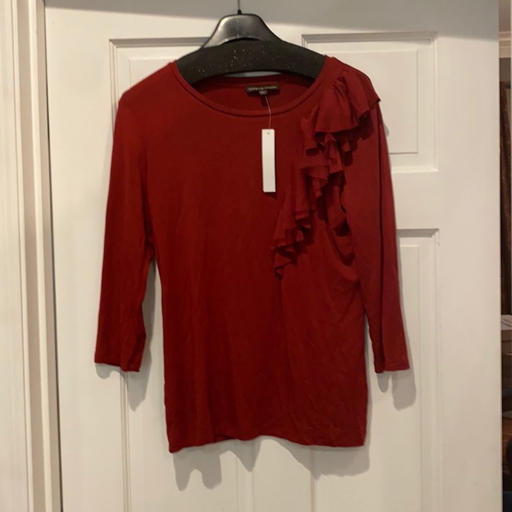 Adrienne Vittadini 3/4 length sleeved shirt